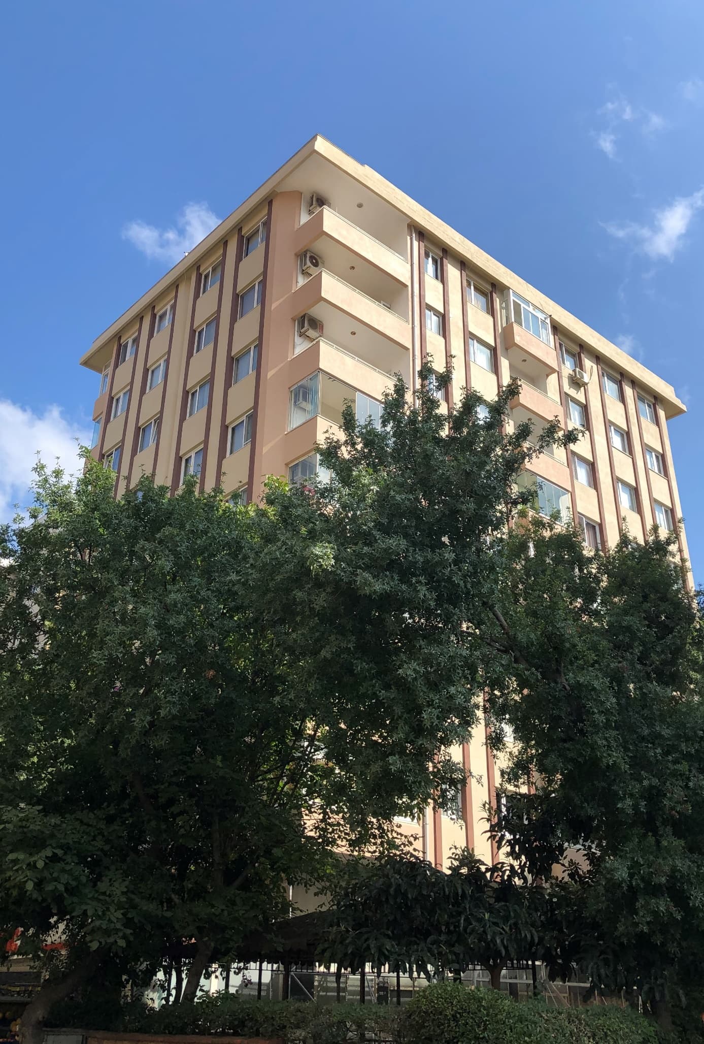 Bostancı Gül Apartmanı